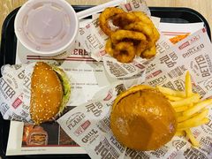 -The Habit Burger Grill 哈比特汉堡(爱琴海店)