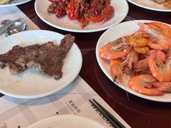 -荣誉国际酒店-云顶旋转餐厅