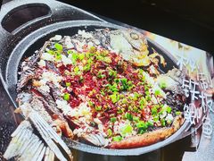 -曼听小寨海鲜烧烤·大连辣炒大王(盖州街店)