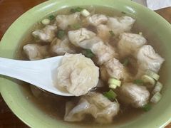 -张阿三馄饨店