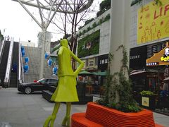 -时尚MEGO商业广场(华新地铁店)