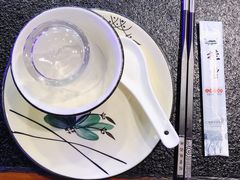 餐具摆设-挂雪铁锅炖大鹅