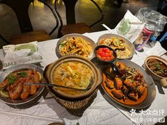-巴厘龙虾·榜首油焖大虾(音乐学院·沿江酒馆店)