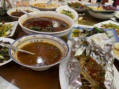 -老滇山寨•云南特色菜•地方菜•民族风情歌舞表演(金碧店)