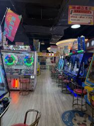 -蹦蹦乐园(南桥百联店)