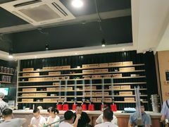 大堂-木屋烧烤(万德庄店)