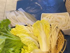 -鲜念蒸汽石锅鱼(红山6979店)