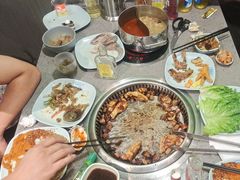 -金滏山烤肉·海鲜·火锅自助餐厅(襄阳万达店)