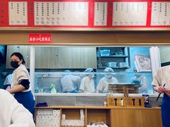 -李与白包子铺(桐梓林店)