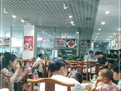 大堂-大草原清真饭庄(沙河店)