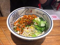 呲啦油泼面-陇上秦轩biangbiang面(萧山万象汇店)