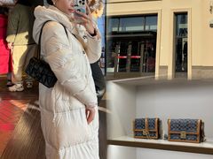-百联奥特莱斯广场(南京店)