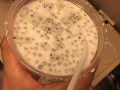 椰子西米露加鲜火龙果-百花传统甜品店(原址店)