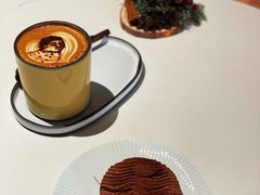 -潮一不贰·法式甜品·生日蛋糕·西式简餐(外滩店)