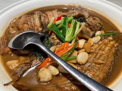 红烧杂鱼-菲乐餐厅(三十年经营·湖滨路店)