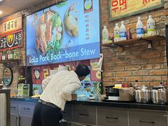 -喇喇排骨火锅·传统韩式脊骨汤(望京西园总店)