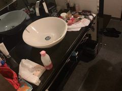 -桔子酒店(上海西藏北路地铁站店)