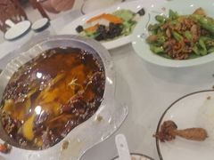 -鑫巴蜀小镇 · 水煮鱼专研店(玉桥店)