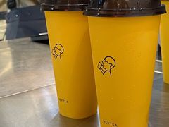 -喜茶(北京华贸购物中心店)