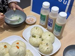 -李与白包子铺(桐梓林店)