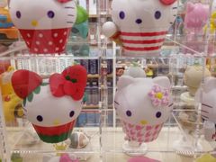 -名创优品(中原万达2F店)