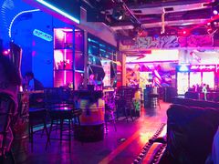 -UP嘻哈酒吧(粉巢店)