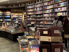 -覔书店(壹方城店)