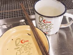 -马路牙子烧烤音乐酒馆(望京店)