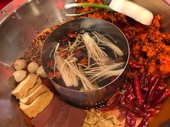 -谭鸭血老火锅(漳州路店)