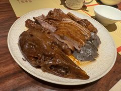 -荣家黄鱼面(前滩太古里店)