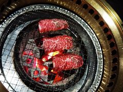 -山川小町·极番烧肉(新地假日广场店)
