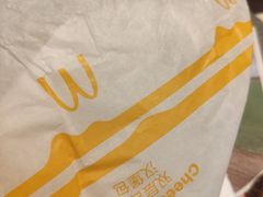 -麦当劳(友谊路得来速店)