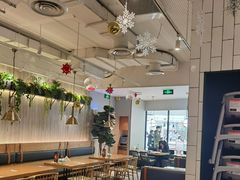大堂-必胜客(百联又一城店)