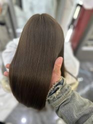 -MOVAN  HAIR莫凡匠人发型屋