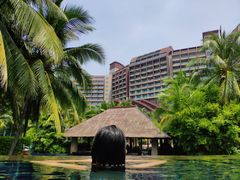 -三亚湾海居铂尔曼度假酒店