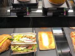 -星巴克(金谊广场店)