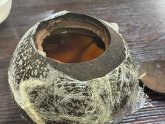 整颗椰子炖乌鸡汤-春梅里卤鹅馆·47年老字号(中山路店)