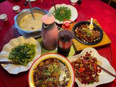 -东馆和天下特色餐饮(工农店)