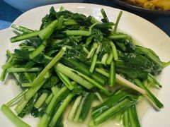 -香巴拉云南餐厅(华莱坞店)