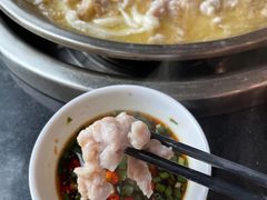 -老来福·非遗酸汤兔(凯旋路店)
