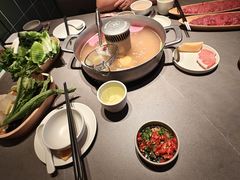 -左庭右院鲜牛肉火锅(浦江欢乐颂店)