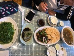 -小厨子私房菜·云南美食店
