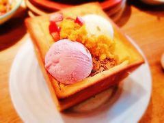 -蜜桃餐厅·伴山(湖滨商业街店)