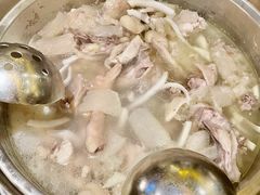 竹笙椰子鸡-润园四季椰子鸡火锅(海上世界店)