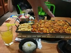 -肥肥虾庄·金牌油焖大虾(杨园滨江时代walk店)