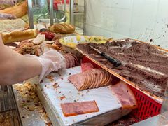 -Bánh Mì Huynh Hoa