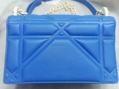 -爱革·洗衣改衣·洗鞋修鞋·洗包修包·奢侈品护理(宝地广场店)