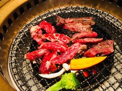 -山川小町·极番烧肉(新地假日广场店)