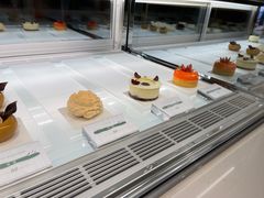 -潮一不贰·法式甜品·生日蛋糕·西式简餐(外滩店)