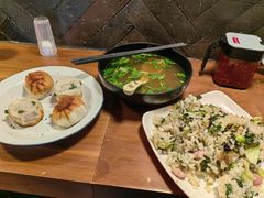-舒蔡记生煎菜饭(云南中路店)